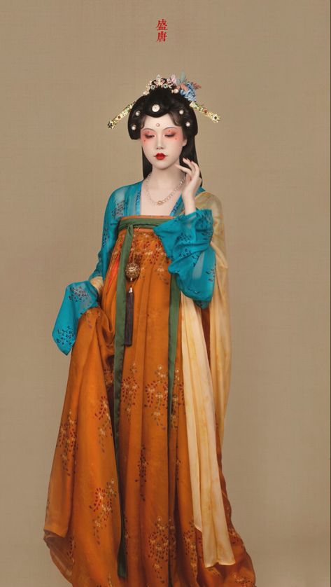 Silla Dynasty Clothing, Tang Dynasty Fashion, Tang Dynasty Clothing, Ancient China Clothing, Dynasty Clothing, Asian Clothing, Traditional Hairstyle, Traditional Chinese Dress, Chinese Hairstyle