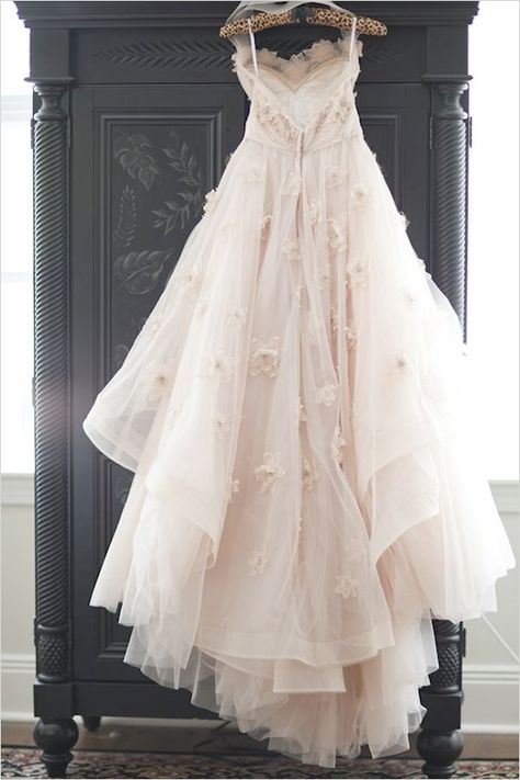 Wedding Gown Princess, Pink Wedding Gowns, Blush Gown, Tulle Wedding Gown, Pink Wedding Dress, Wedding Dresses With Flowers, Princess Wedding Dress, Bohol, Beauty Dress