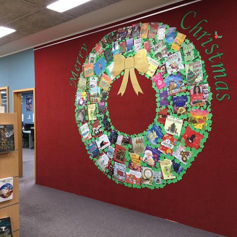 School Library Decorating Ideas, Square Face Shape Hairstyles, Holiday Library Displays, Christmas Library Bulletin Boards, Christmas Library Display, Accessories For Short Hair, Blush Placement, Library Christmas, Christmas Literacy