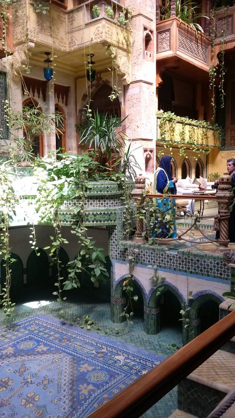 Hejazi Angawi House Tour ~ The Passport Stamp Collector Blog Angawi House, Islamic Architecture, House Goals, Jeddah, House Tour, Beautiful Architecture, Beautiful Buildings, Pretty Places, House Inspo