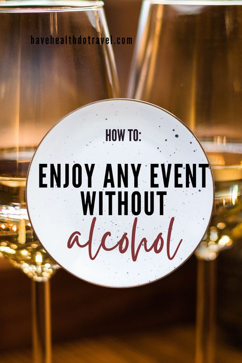 Are you used to a social calendar centered around eating and drinking? Are you nervous of what your friends will say or of getting pressure if you don't want to drink? Never fear, I've been there! Here's how I lead a fun social life without drinking and without it being weird! #sober #healthy #liver #liverhealth #womenshealth #alcohol Easy Lunches For Work, Being Weird, Low Sodium Diet, Low Cholesterol Recipes, Social Calendar, Social Pressure, Low Sugar Diet, Low Sodium Recipes, Low Sugar Recipes