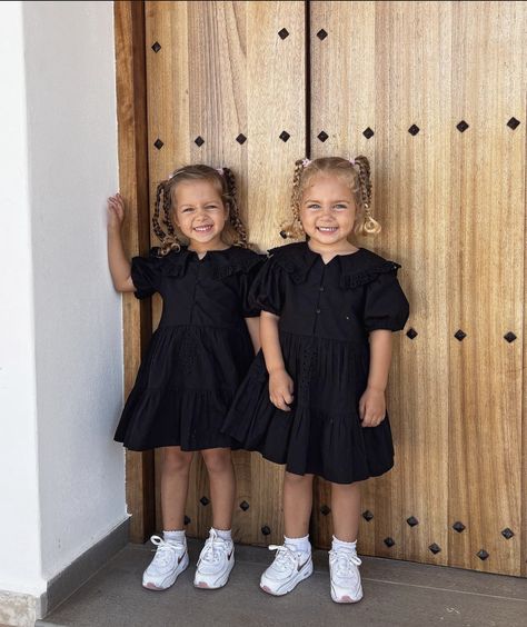 Cute Twins, Twin Outfits, Kid Lifestyle, Mommy Baby, Future Mom, Dream Baby, Swansea, Baby Life