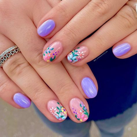 Wild Flower Nails, Summer Nails With Flowers, Cute Easter Nails, Easter Nail, Easter Nail Designs, Easter Nail Art, Summer Nail Designs, Floral Nail Designs, Summery Nails