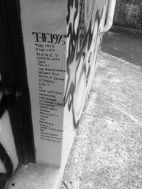 the 1975 self titled track list on wall 1975 Self Titled, The 1975 The City, The 1975 Tumblr, The 1975 Matthew Healy, Matty 1975, Finally Happy, Everything Is Blue, Burning Desire, Self Titled