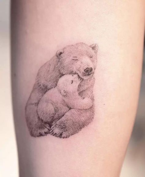 Mamma Bear Tattoo, Bear Tattoos Feminine, Momma Bear Tattoo, Baby Bear Tattoo, Maya Tattoo, Bear Paw Tattoos, Tattoo Bear, Halo Tattoo, Baby Tattoo Designs