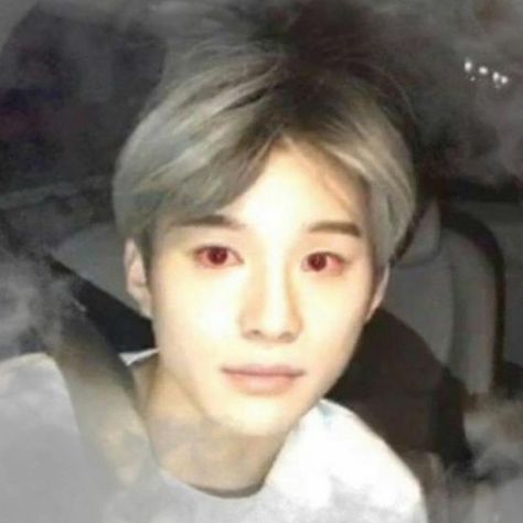 Jungwoo Funny Face, Nct 127 Funny Pictures, Nct Memes, Raised Eyebrow, Nct Life, Bare Face, Emo Boys, Kpop Funny, Funny Laugh