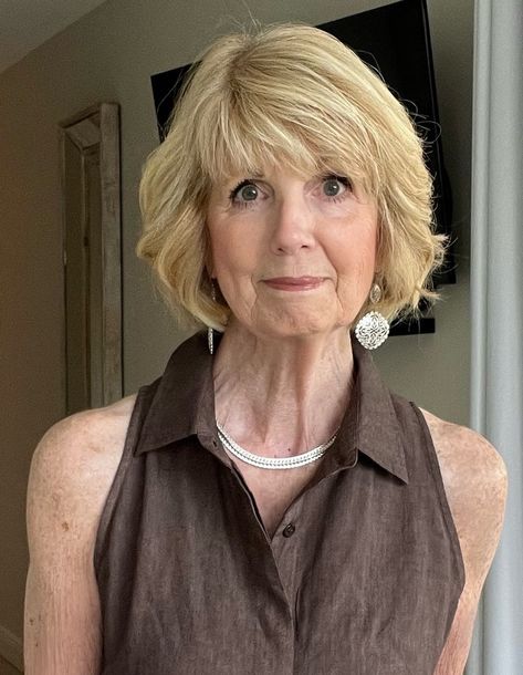 Aging and Loss — Life in My 70s Growing Old Gracefully Woman, Middle Aged Blonde Woman, Middle Age Blonde Woman, Don’t Regret Growing Older, Positive Aging, Graceful Aging, Always Positive, 70 Year Old Women, Age Photos