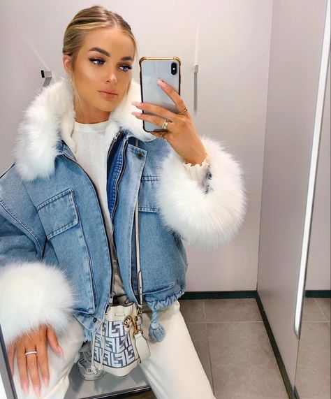 GLAMIFYFASHION on Instagram: “💖✨ LIKE + TAG TO WIN ✨💖⠀⠀⠀⠀⠀⠀⠀⠀ ⠀⠀⠀⠀⠀⠀⠀⠀⠀ We’re giving you the chance to win the ultimate ALYSSA white faux fur denim jacket like our babe…” White Denim Jacket Outfit, Mary Bedford, Fur Denim Jacket, Fur Outfit, Denim Jacket With Fur, Fur Collar Jacket, Denim Jacket Outfit, Lit Outfits, Lined Denim Jacket