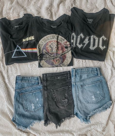 83e8ef518174e1eb6be4a0778d050c9ddesc42799739ri Acdc Outfit Ideas, Acdc Shirt Outfit, Acdc Clothes, Acdc Outfit, Marvel Outfits, Elegante Casual, Teenager Outfits, Alternative Outfits, Edgy Outfits