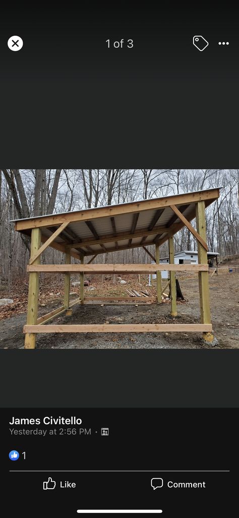 Easy Diy Horse Shelter, Cow Stall Ideas, Diy Cow Shelter, Small Barn Ideas Horse, Horse Lean To Shelters Easy Diy, Small Livestock Barn, Horse Shelter Ideas Cheap, Cow Shelter, Horse Run In Shelter