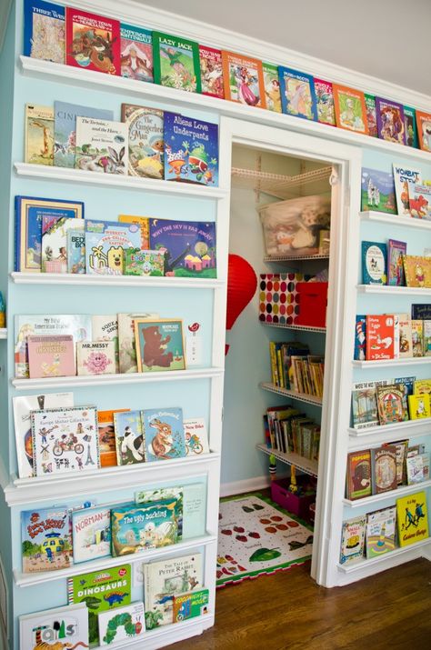 Wall of books - what child wouldn't love this?! #nursery #librarywall Travel Nursery, Library Wall, Clever Storage Solutions, Toy Rooms, Project Nursery, Clever Storage, Toy Organization, Boy's Bedroom, Book Nooks