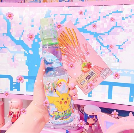 Hawks Comic, Nintendo Grl, Gamer Aesthetic, Japan Snacks, Cool Food, Magical Girl Aesthetic, Pink Games, Sanrio Stuff, Otaku Room