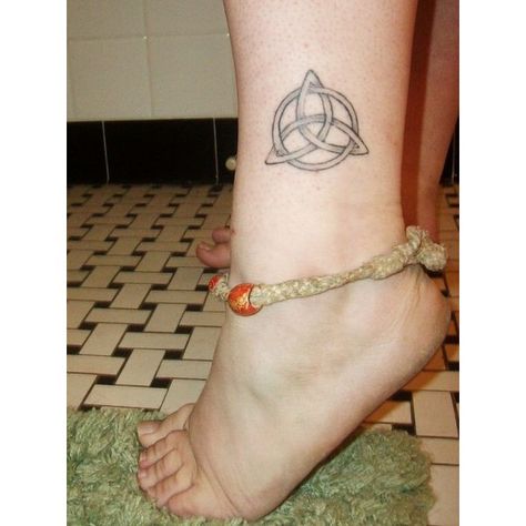 Knot Tattoos, Ankle Band Tattoo, Tattoo Celtic, Band Tattoos For Men, Celtic Knot Tattoo, Cherub Tattoo, Ankle Tattoos For Women, Small Tats, Knot Tattoo