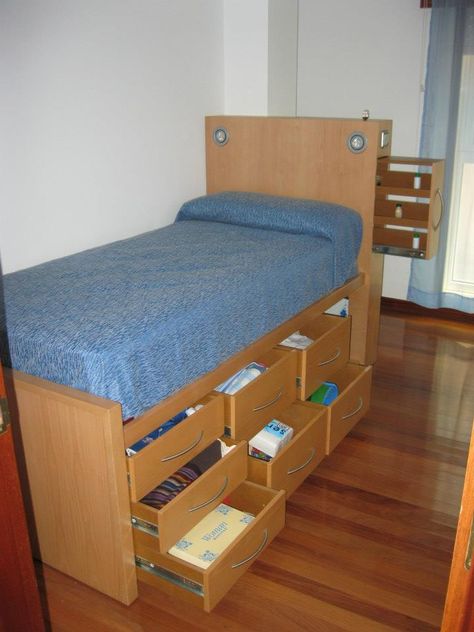 El garaje de la madera: Cama con cajones. Bed with drawers Twin Storage Bed, Diy Girls Bedroom, Tall Bed, Small Bedroom Furniture, Bedroom Hacks, Space Bedding, Old Room, Room Closet, Bed With Drawers