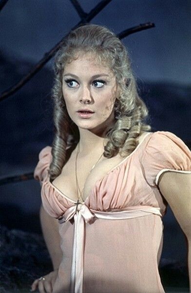 Jenny Hanley, Hammer Horror Films, Funny Car Drag Racing, Hammer Films, Sci Fi Films, Female Musicians, Horror House, Scream Queens, Gothic Horror