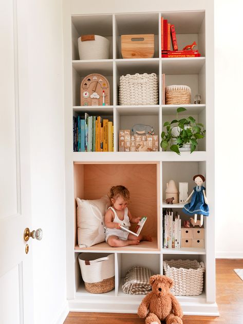 Reading Nook Kids Diy, Toddler Reading Nooks, Ikea Sniglar Crib, Ikea Cubbies, Nursery Reading, Ikea Kallax Unit, Tiny Nursery, Kallax Shelf Unit, Ikea Units