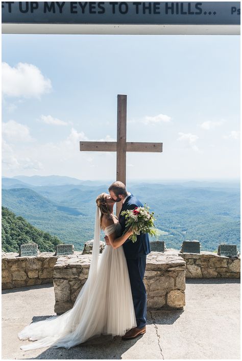 Pretty Place Wedding & Sunrise First Look | Mark & Ashley | Christi Johnson Creative Fred W Symmes Chapel, Pretty Place Chapel Wedding, Pretty Place Wedding, Symmes Chapel, Pretty Place Chapel, Wedding Guest Etiquette, Open Air Chapel, Wedding Posing, Wedding Renewal