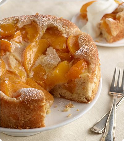 Pancake Mix Peach Cobbler, Peach Cobbler With Pancake Mix Recipe, Krusteaz Pancake Mix Recipes, Krusteaz Pancake Mix, Cobbler Cake, Peach Cobbler Cake, Dessert Boards, Fresh Peach Recipes, Crisp Topping