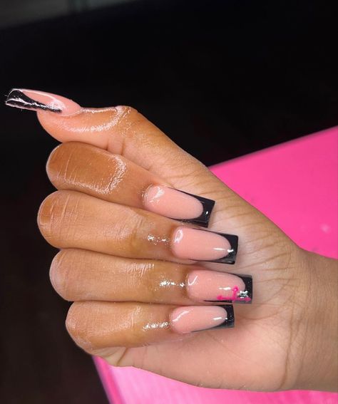 Elegant Nails Coffin, Nude Nails With Black Design, Nude Nails With Diamonds, Nails With Black Design, Nude Nails For Brown Skin, Coffin Nude Nails, Glitter Nude Nails, Long Nude Nails, Acrylic Nail Shapes