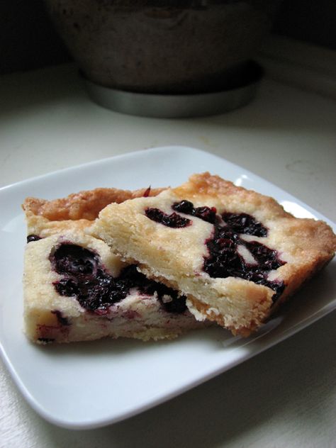 Huckleberry Shortbread Bars – Chocolate & Toast Recipes Using Huckleberry Jam, Fresh Huckleberry Recipes, Huckleberry Cake Recipes, Huckleberry Desserts, Chocolate Toast, Huckleberry Recipes, Huckleberry Jam, Summer Fruit Desserts, Bars Chocolate