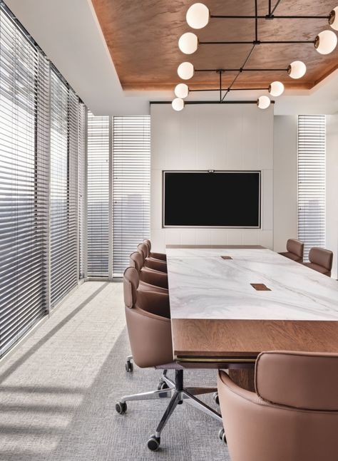 Meeting Room Design Office, Conference Room Design, Meeting Room Design, Commercial Office Design, Corporate Interior Design, Modern Office Space, Office Interior Design Modern, Office Meeting Room, Modern Office Interiors