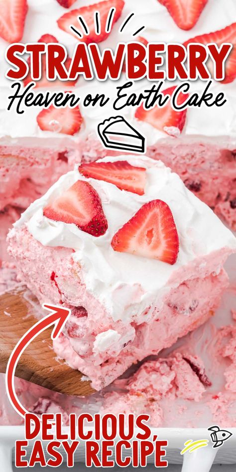 This heavenly strawberry angel food cake features light and fluffy cake layered with creamy strawberry mousse and bursts of sweet berries. Heaven On Earth Cake, Strawberry Heaven, Strawberry Angel Food Cake, Angel Food Cake Desserts, Earth Cake, Angel Food Cake Mix Recipes, Fluff Desserts, Jello Desserts, Strawberry Dessert Recipes