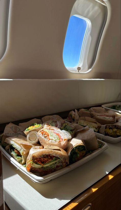 Private Jet Catering, Private Jet Food, Nyc Work, Airplane Food, Lux Life, Airport Aesthetic, Driving Photography, Luxury Lifestyle Dreams, Luxe Life