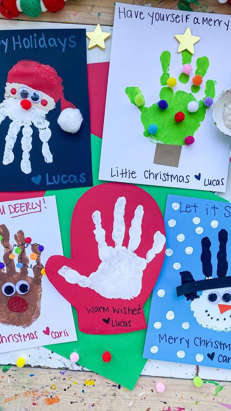 Toddler Christmas Cards, Kids Art Ideas, Handprint Art Christmas, Handprint Christmas Cards, Handprint Art Kids, Christmas Card For Teacher, Handprint Christmas Tree, Christmas Handprint Crafts, Handprint Christmas