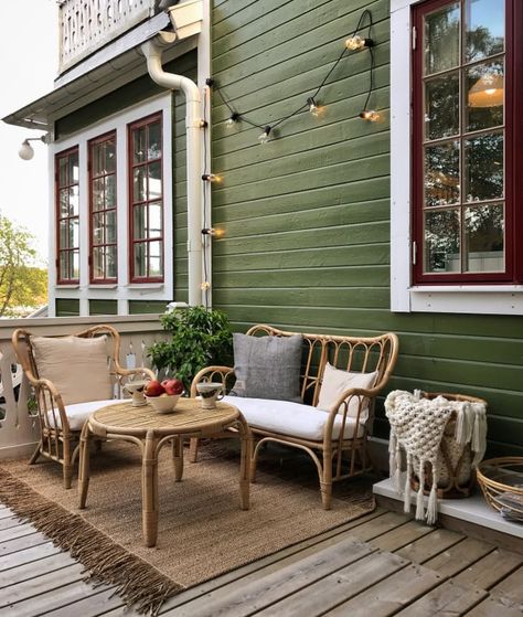 Hannas Änglar Scandinavian Decor Sweden Home Photos | Apartment Therapy Scandinavian Porch, Scandinavian Exterior, Scandinavian Exterior Design, Scandinavian Garden, Cozy Bedrooms, Scandinavian Style Home, Outdoor Patio Space, Children's Bedrooms, Have Inspiration