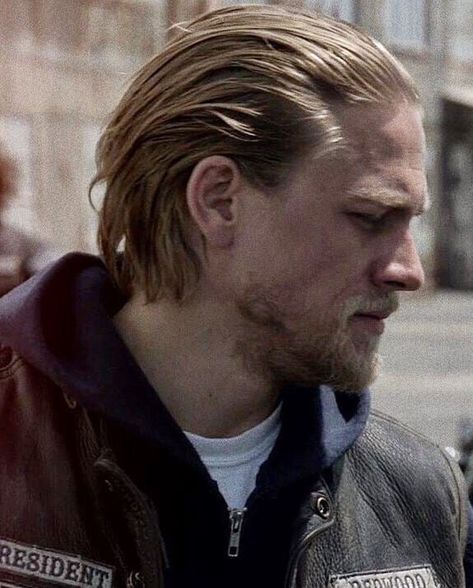 Beard And Fade Haircut, Jax Teller Haircut, Jax Teller, Men Haircut Styles, Cool Hairstyles For Men, Slick Back, Hair Icon, Slicked Back Hair, Mens Haircuts Fade