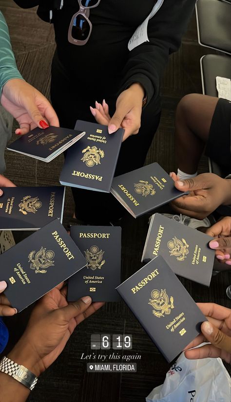 American Passport Aesthetic, American Passport, Biometric Passport, Passport Pictures, Airport Aesthetic, Vision Board Images, Traveling Teacher, Passport Photo, Money On My Mind