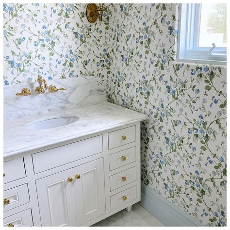 Becky Nielsen Filipski (@beckynielseninteriors) | Instagram Sweet Pea Wallpaper, Ladies Bathroom, Painted Trim, Shade Of Blue, Powder Rooms, Powder Bath, Guest Bath, Cole And Son, Sweet Pea