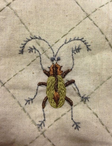 Embroidered Beetle, Embroidered Bugs, Bugs Embroidery, Needlepoint Ideas, Ribbon Embroidery Kit, Hand Embroidery Projects, Silk Ribbon Embroidery, Hand Embroidery Art, Hand Embroidery Stitches