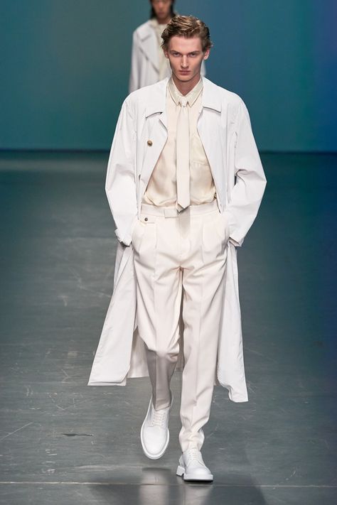 White Dress Shoes, Nct Johnny, Men Fashion Show, B Fashion, Mens Fashion Classy, Fashion For Men, Stylish Mens Outfits, 2020 Fashion, Men Model