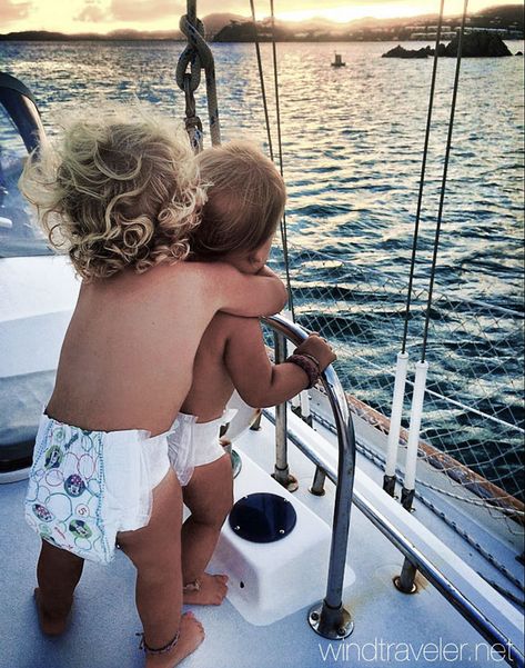 Extreme Parenting: Raising Three Toddlers On A Sailboat In The Caribbean | Bored Panda Kids Boat, Drømme Liv, Third Baby, Future Mom, On A Boat, Mobile Presets, Cute Family, Baby Family