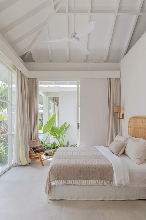 The bedrooms at Canggu Villa are spacious and relaxing, offering the utmost comfort for a luxury night’s sleep. Villa Style Home Interiors, Bedroom Tropical Style, Bali Bedroom, Villa Style Home, Canggu Villa, Colonial Modern, Bali Interiors, Mediterranean Bedroom, 1 Bedroom House