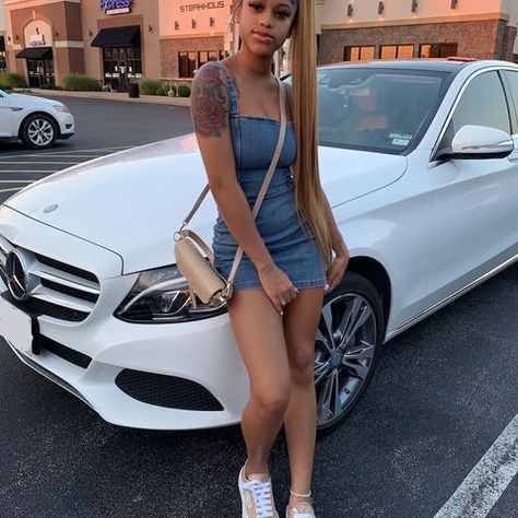 Nuni Dior (@ashaiarivera) • Instagram photos and videos Nuni Dior, Fashion Layout, Pretty Babe, Girls Summer Outfits, Cute Swag Outfits, Baddie Outfits Casual, Raw Material, Swag Outfits