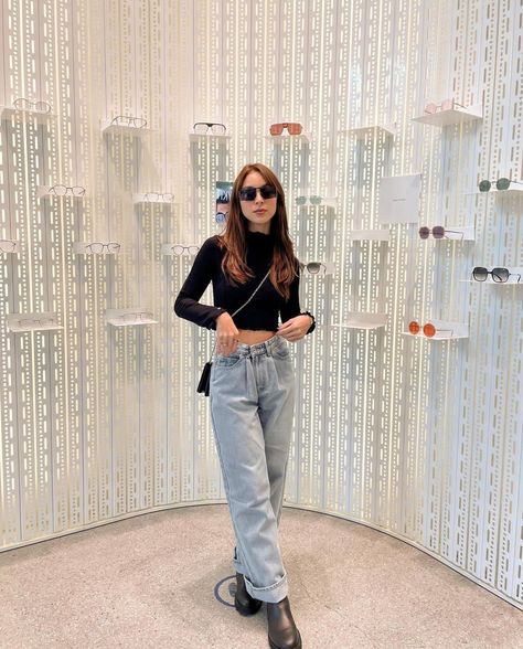 Julia Barretto Aesthetic, Julia Barretto Outfits, Julia Barretto Fashion, Julia Barreto, 90's Outfit, Julia Barretto, Basic Ootd, Trend Outfits, Style Moodboard