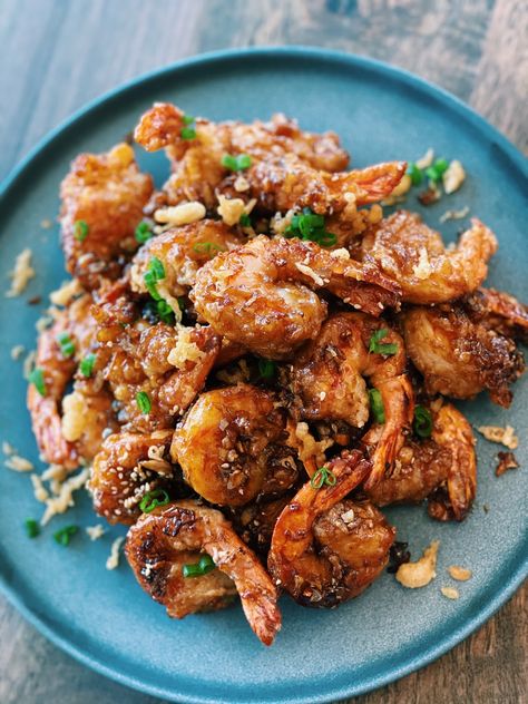 Honey Garlic Shrimp, Tiffy Cooks, Best Shrimp Recipes, Walnut Shrimp, Crispy Shrimp, Honey Garlic Sauce, Spicy Honey, Braised Pork, Garlic Shrimp