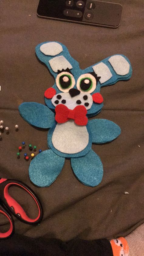 Bonnie Five nights at Freddy’s Five Nights At Freddy's Crafts, Fnaf Crafts Diy, Fnaf Diy, Bonnie Costume, Fnaf Crafts, Diy Kandi, Toy Bonnie, Creation Art, Sewing Stuffed Animals