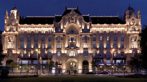 Gresham Palace, Art Nouveau Arquitectura, Budapest Travel Guide, European River Cruises, Budapest Travel, Grand Budapest Hotel, Grand Budapest, Budapest Hotel, Four Seasons Hotel