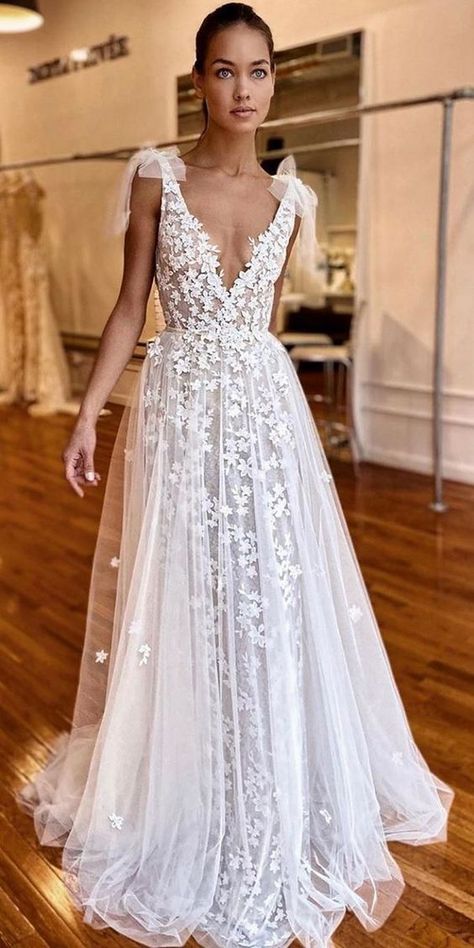 Wedding Rehearsal Dinner Dress, Lace Wedding Guest Dress, Berta Wedding Dress, Purple Lace Dress, Wedding Dress Organza, Gold Wedding Dress, Wedding Dresses 2020, 2015 Wedding Dresses, Wedding Dress Fabrics