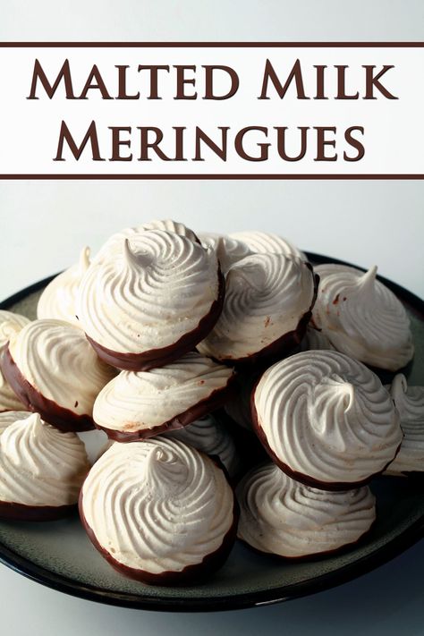 Easy Meringue Cookies, Meringue Recipes, Easy Meringues, Meringue Cookie Recipe, Passion Fruit Curd, Meringue Recipe, Macaron Cookies, Chocolate Malt, Bakery Ideas