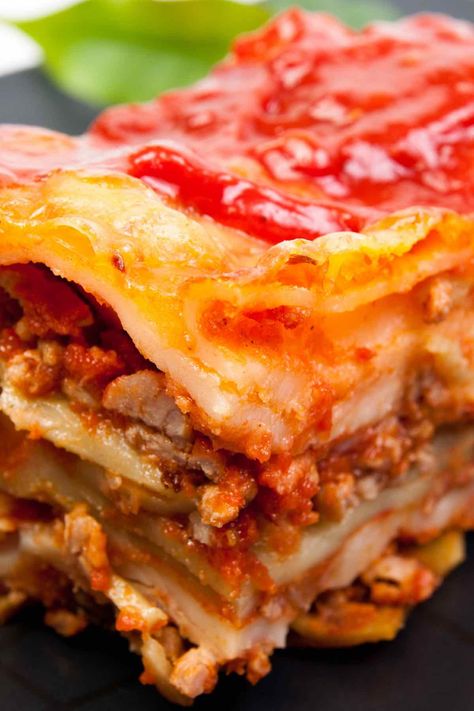 Cauliflower Meat, Cauliflower Lasagna, Leftover Lasagna, Keto Slow Cooker, Recipe Cauliflower, Frozen Lasagna, Baked Lasagna, Meat Lasagna, Crushed Tomatoes