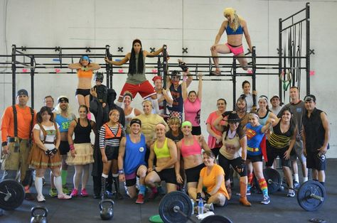 Halloween WOD - Some great costumes! Halloween Workout, Crossfit Wod, Halloween Outfits, Crossfit, Wrestling, Halloween