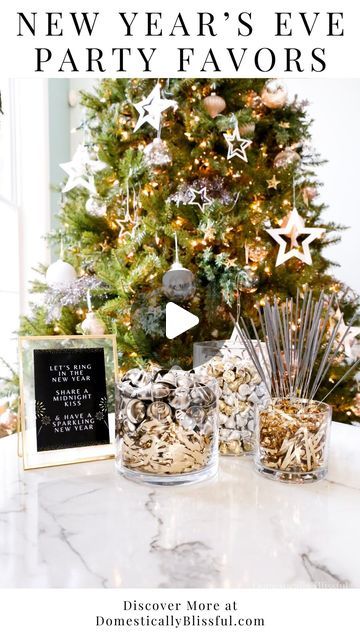 Giustina | DIYs • Recipes • Home Inspiration on Instagram: "Like + Comment “Favors23” to instantly get the links & details in your DM. New Year’s Eve is right around the corner, and whether you are planning ahead or looking for last-minute ideas, these New Year’s Eve Party Favors are super easy to create for a New Year’s Eve party. I even created a free printable that you can download and print out to place next to your party favors. So whether you want to ring in the new year, share a midnight kiss, have a sparkling new year, or all three, you have all of the options! And if you plan on hosting New Year’s Parties every year, I recommend saving everything, even tangled-up tinsel, because it makes great filler at the bottom of these jars! Oh, and I also added floral dry foam to the bas Midnight Kisses, Sparkle Party, Ring In The New Year, Print Out, New Year’s Eve, Eve Parties, New Years Eve Party, Planning Ahead, Around The Corner