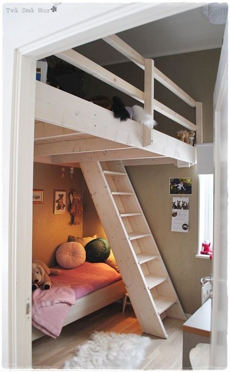 Love this play area over the bed, like the anti-loft bed. I think I'd leave off the first couple of steps of the ladder and make it a safer place for the older kids to play with and store their LEGO creations. (Apartment Therapy with loft bed inspiration) Loft Bed Ideas, Cool Loft Beds, Loft Beds For Small Rooms, Bed With Stairs, A Loft Bed, Mommo Design, Små Rum Lidt Plads, Beds For Small Rooms, Diy Loft Bed