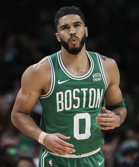 Jayson Tatum Celtics, Jayson Tatum Pfp, Jason Tatum, Basketball Players Nba, I Love Basketball, Soccer Boyfriend, Basketball Photography, Basketball Wallpaper, Jayson Tatum