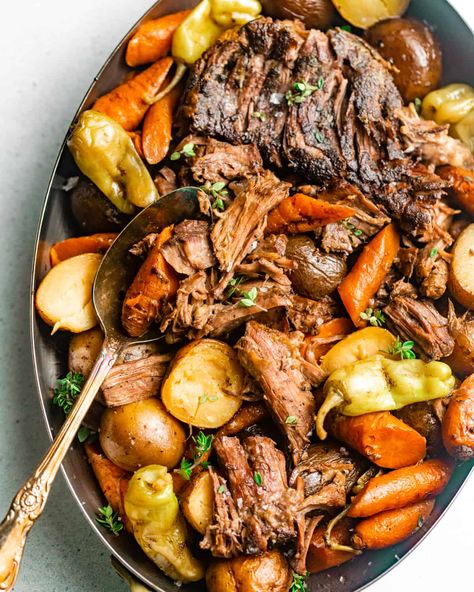 Roast With Pepperoncini, Chuck Roast Crock Pot Recipes, Slow Cooker Mississippi Pot Roast, Entertaining Dishes, Crockpot Roast Recipes, Roasted Potatoes And Carrots, Pot Roast Crock Pot Recipes, Pot Roast Recipe, Mississippi Pot Roast