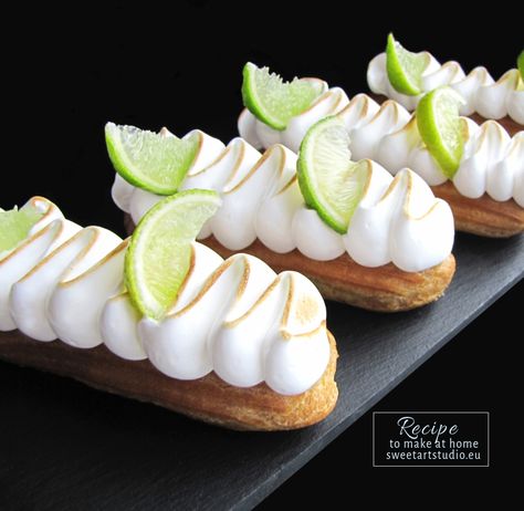 Eclairs Recipe, Modern Pastry, Eclair Recipe, Meringue Recipe, Croquembouche, Diy Desserts, Easy To Make Desserts, Refreshing Desserts, Pastry Art